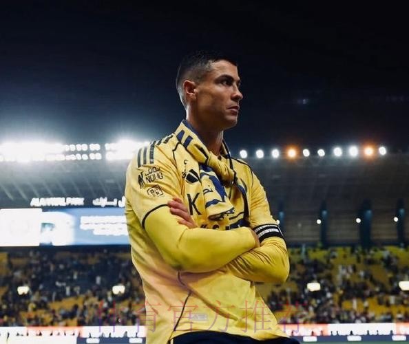 去年8月C罗曾向尤文提议 希望能签下本泽马